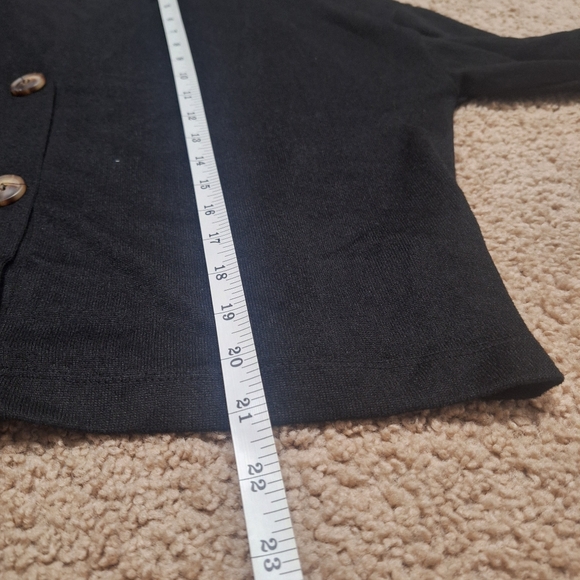 NWOT Social Standard by Sanctuary Black Cropped Cardigan Size M - Picture 6 of 6